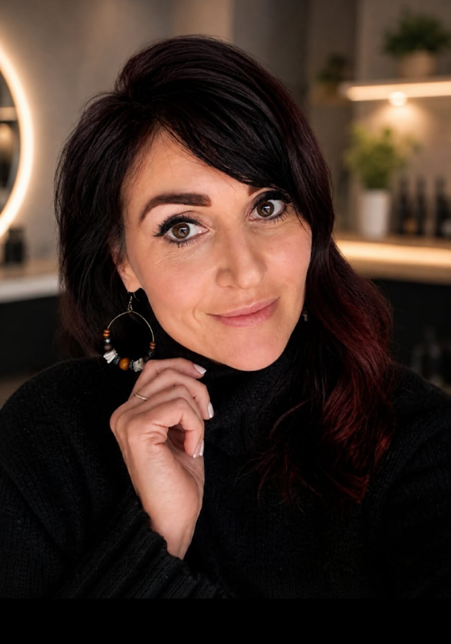 Elmari, owner and hairstylist at Bloom & Brush Hair Studio in Louis Trichardt